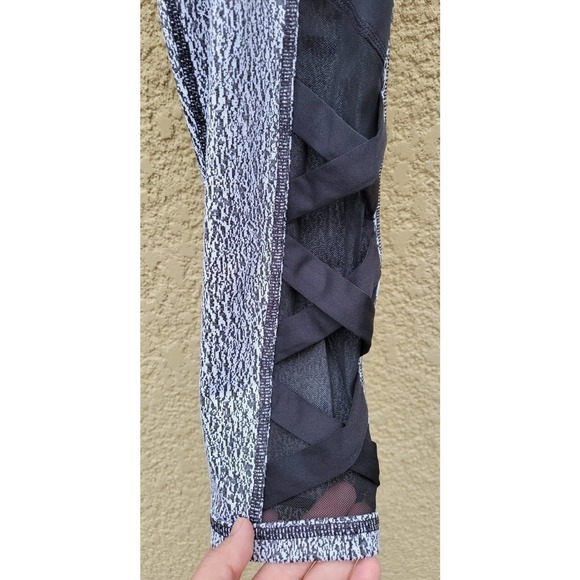 Ideology Women's Stash Pocket Leggings Gray Black Medium NWT - Picture 2 of 8